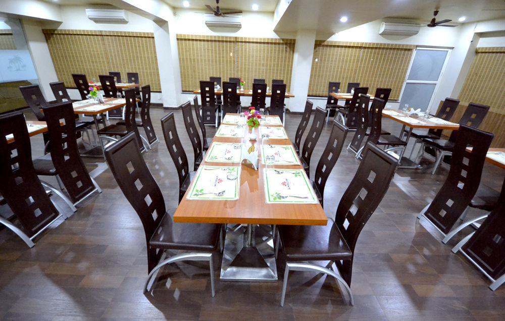 Hotel Sai Miracle Shirdi Exterior foto